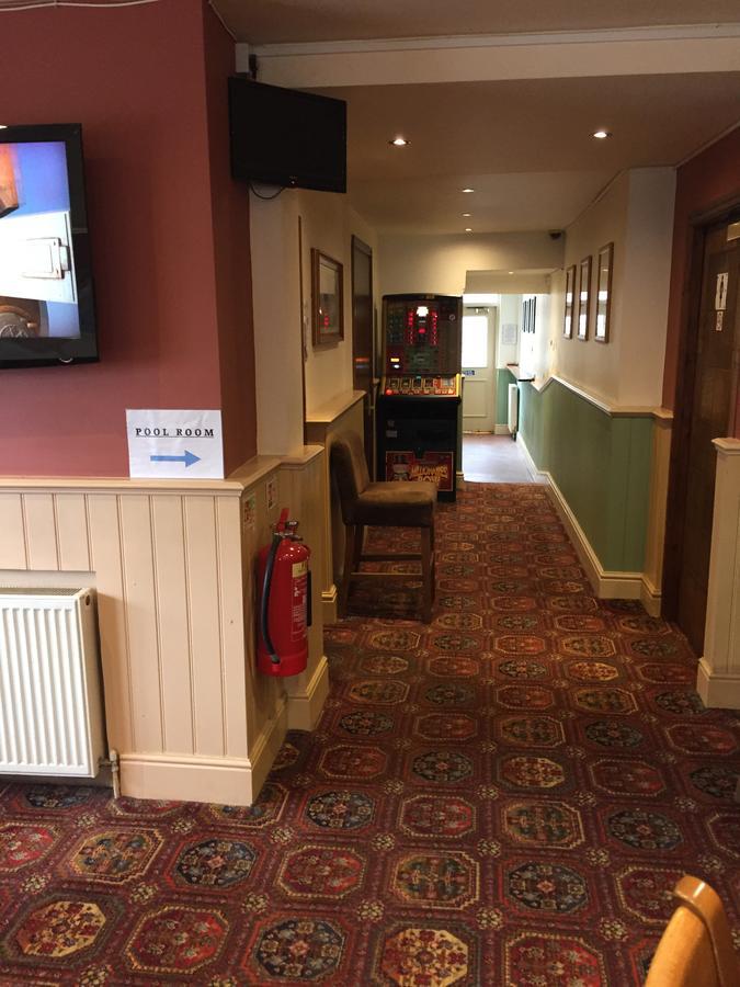 The Victoria Hotell Wakefield Eksteriør bilde